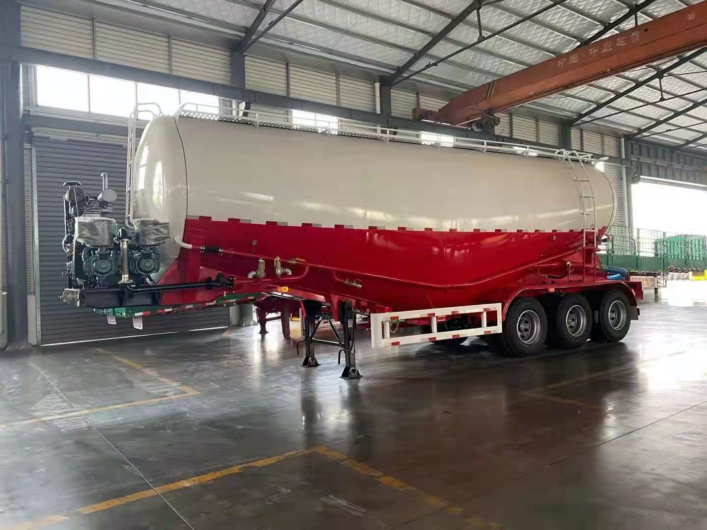 Camión de tanque de combustible